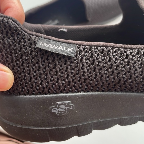 Skechers Women's Go Walk Joy-Sensational Day Sneaker color black size 11 - Picture 3 of 5